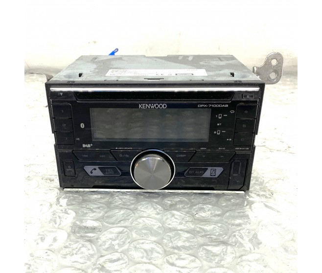 KENWOOD STEREO FOR A MITSUBISHI OUTLANDER - CW8W