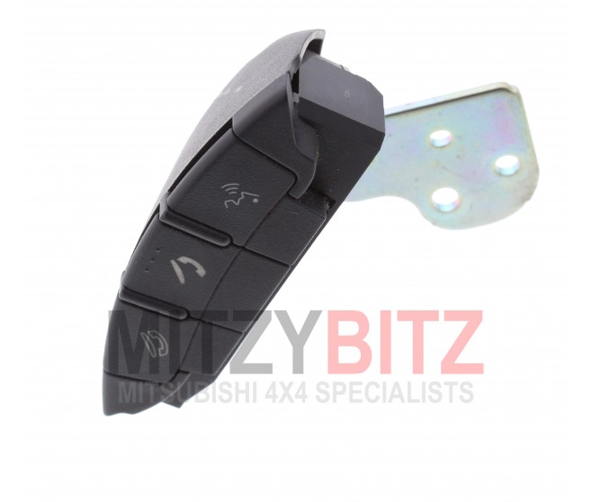 STEERING WHEEL HANDS FREE SWITCH FOR A MITSUBISHI NATIVA/PAJ SPORT - KH9W