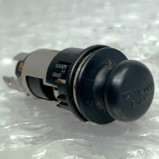 12V ACCESSORY SOCKET