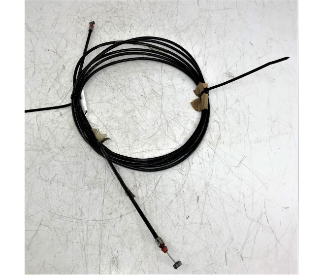 FUEL FILLER LID LOCK RELEASE CABLE FOR A MITSUBISHI PAJERO - L146G
