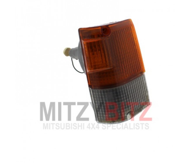 FRONT RIGHT INDICATOR SIDE LAMP UNIT FOR A MITSUBISHI PAJERO/MONTERO - L042G