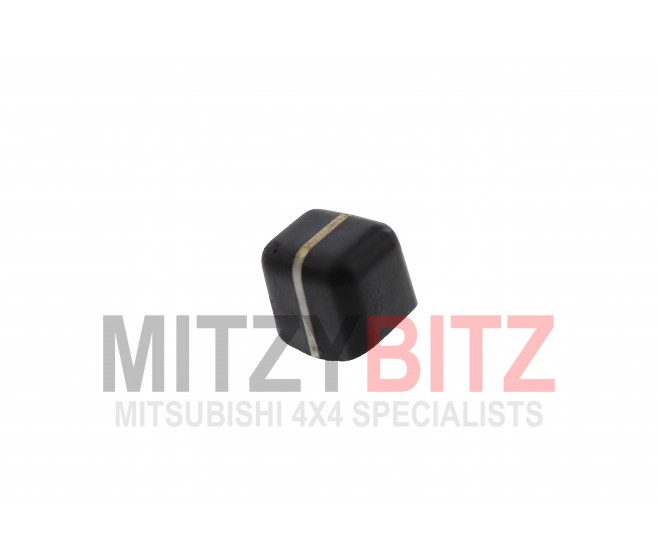 HEATER CONTROL LEVER KNOB FOR A MITSUBISHI L300 - P03W