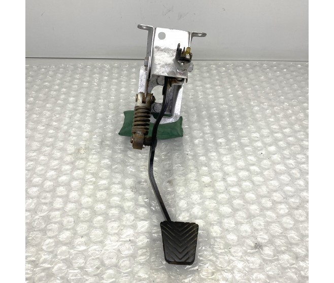 CLUTCH PEDAL FOR A MITSUBISHI GENERAL (EXPORT) - BRAKE