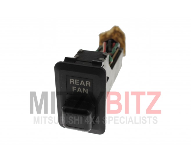 REAR HEATER BLOWER SWITCH FOR A MITSUBISHI L300 - P04W