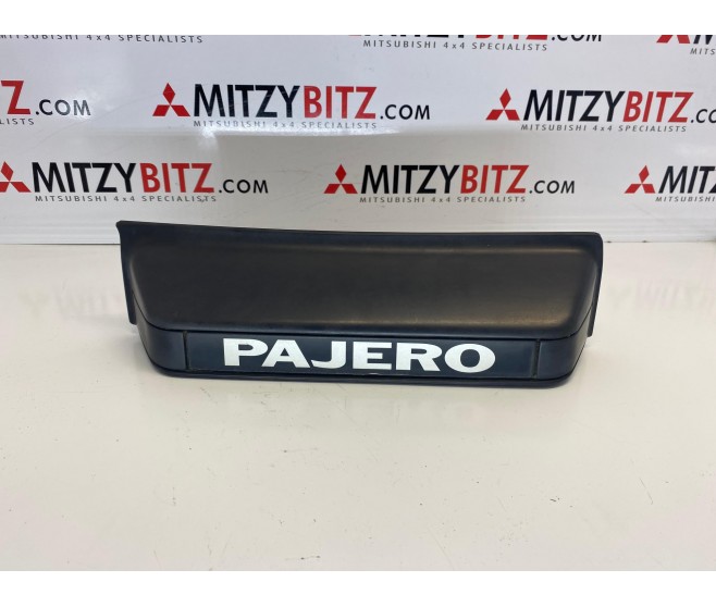 REAR NUMBER PLATE LIGHT HOUSING FOR A MITSUBISHI MONTERO - V45W