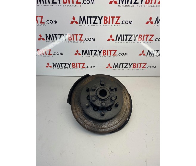 WHEEL HUB KNUCKLE FRONT RIGHT FOR A MITSUBISHI V20,40# - WHEEL HUB KNUCKLE FRONT RIGHT
