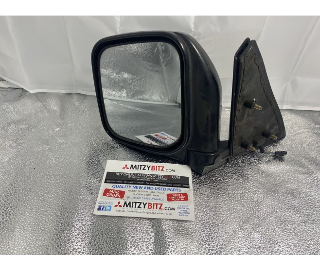 FRONT LEFT DOOR WING MIRROR FOR A MITSUBISHI V10-40# - FRONT LEFT DOOR WING MIRROR