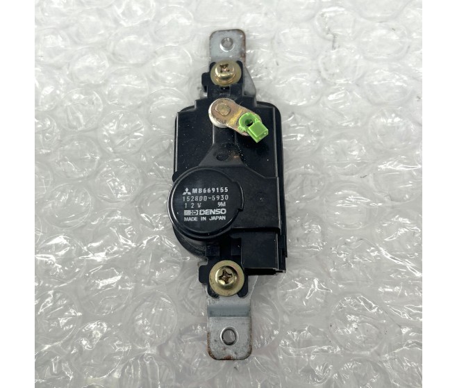 DOOR LOCK ACTUATOR 2 PIN FRONT LEFT FOR A MITSUBISHI PAJERO - V24W