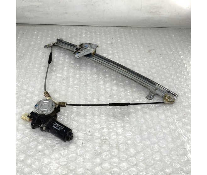 WINDOW REGULATOR AND MOTOR FRONT RIGHT FOR A MITSUBISHI PAJERO - V23W