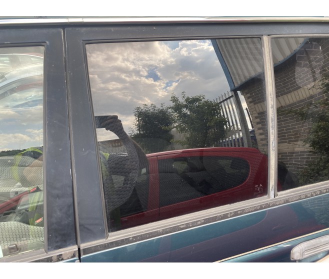 DOOR GLASS REAR LEFT FOR A MITSUBISHI PAJERO - V46WG