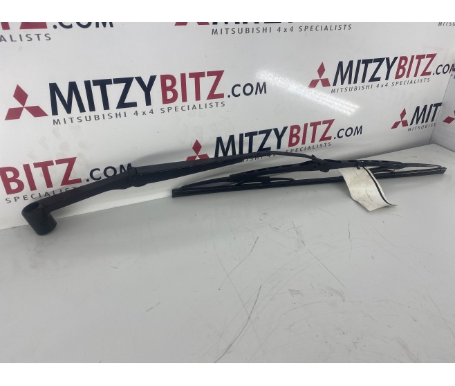 WINDSHIELD WIPER ARM FRONT RIGHT FOR A MITSUBISHI V20-50# - WINDSHIELD WIPER ARM FRONT RIGHT