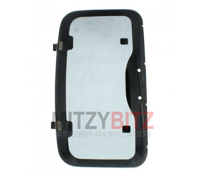 SUNROOF GLASS ONLY FOR A MITSUBISHI PAJERO - V24WG
