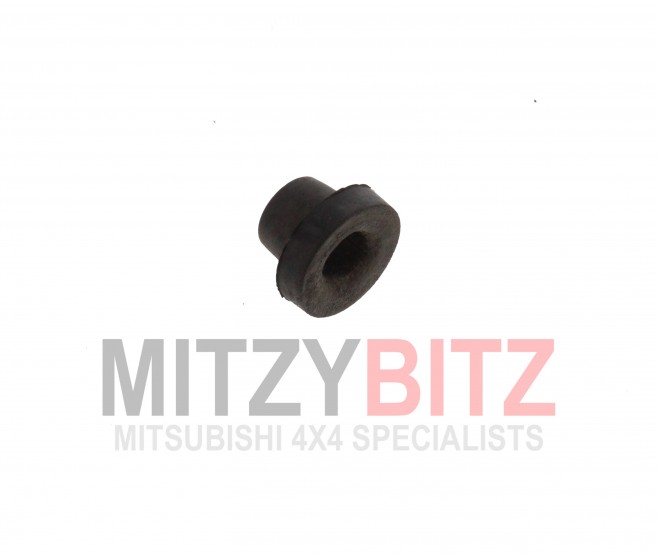 GRILLE FITTING SPACER GROMMET FOR A MITSUBISHI PAJERO - V43W