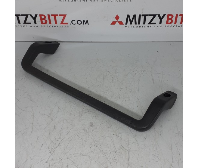 INSTRUMENT PANEL ASSIST GRIP FOR A MITSUBISHI L04,14# - I/PANEL & RELATED PARTS
