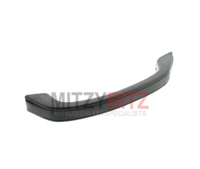 TAILGATE GRAB PULL HANDLE FOR A MITSUBISHI L0/P0# - TAILGATE PANEL & GLASS