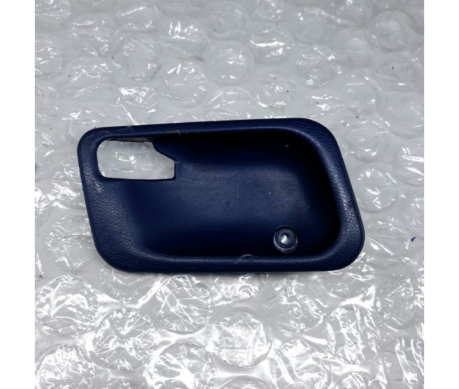 INSIDE DOOR HANDLE TRIM COVER BLUE RIGHT  FOR A MITSUBISHI N10,20# - FRONT DOOR LOCKING