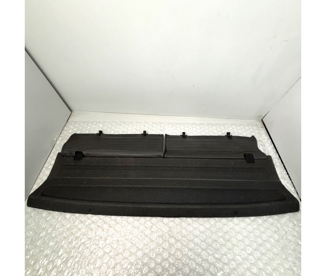 PARCEL SHELF FOR A MITSUBISHI PAJERO/MONTERO - V23W