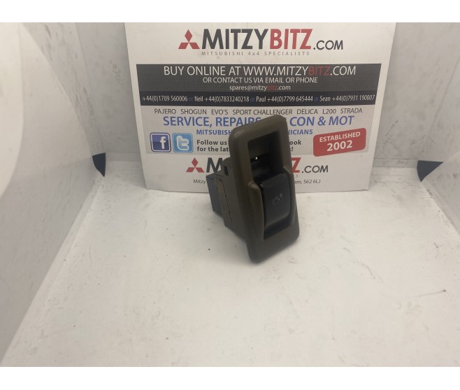 BROWN SINGLE WINDOW SWITCH ( FRONT OR REAR ) FOR A MITSUBISHI MONTERO - V43W
