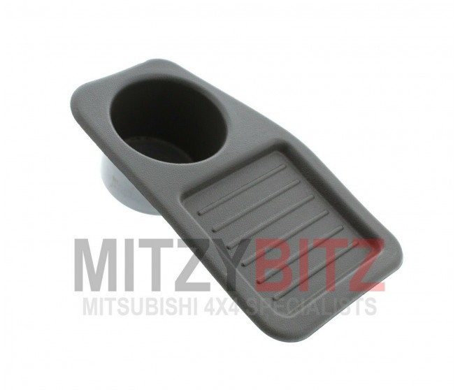 2ND ROW SEAT CUP HOLDER TRAY REAR RIGHT FOR A MITSUBISHI V30,40# - REAR SEAT