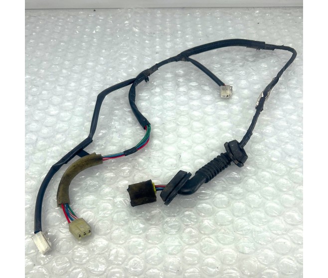 DOOR WIRING LOOM REAR LEFT FOR A MITSUBISHI PAJERO - V45W