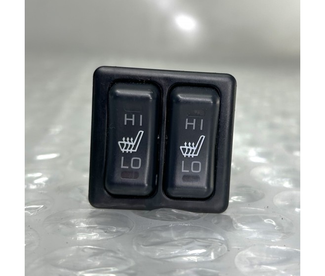 HEATED SEAT SWITCHES FOR A MITSUBISHI OUTLANDER - CU4W