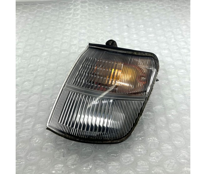 FRONT LEFT INDICATOR COMBINATION LAMP NO LOOM FOR A MITSUBISHI PAJERO - V45W