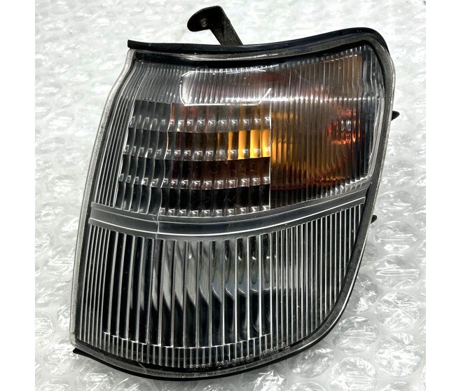 INDICATOR COMBINATION LAMP FRONT LEFT FOR A MITSUBISHI PAJERO - V23W