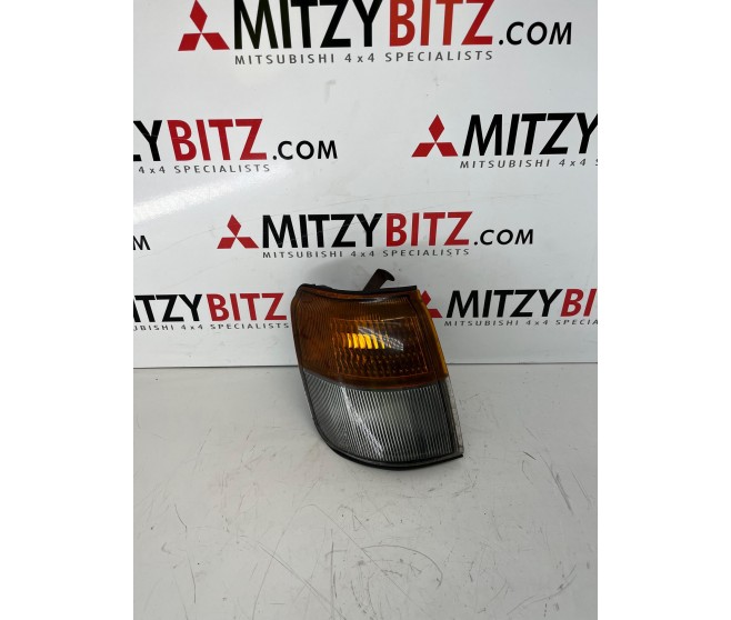 FRONT RIGHT COMBINATION LIGHT FOR A MITSUBISHI V30,40# - FRONT EXTERIOR LAMP