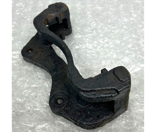 BRAKE CALIPER CARRIER FRONT RIGHT FOR A MITSUBISHI CHALLENGER - K99W