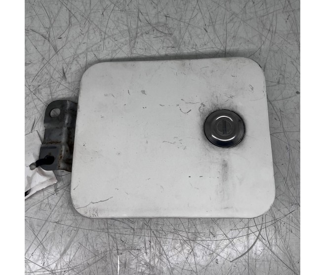 FUEL FILLER LID FOR A MITSUBISHI PAJERO - V44W