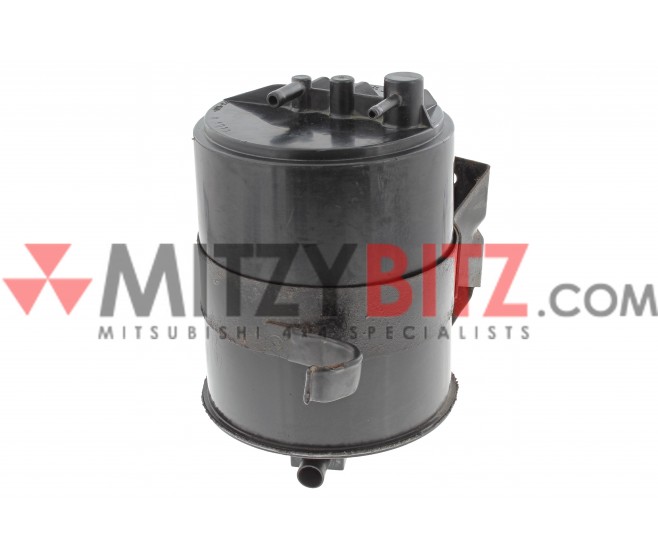 FUEL VAPOR CANISTER MB925803 FOR A MITSUBISHI PAJERO - V23W