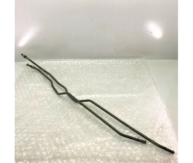 OIL COOLER FEED AND RETURN TUBE FOR A MITSUBISHI DELICA SPACE GEAR/CARGO - PD8W