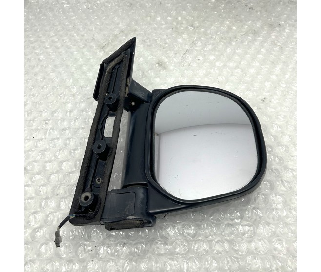 WING MIRROR FRONT RIGHT FOR A MITSUBISHI DELICA SPACE GEAR/CARGO - PD6W