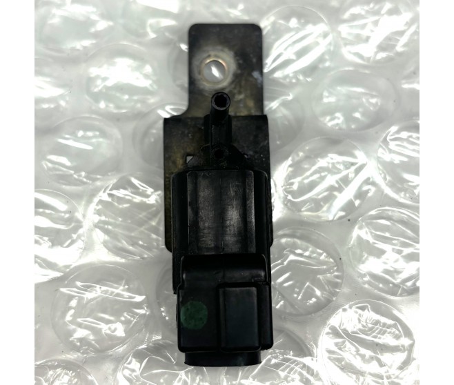 AIRCON VACUUM SOLENOID VALVE FOR A MITSUBISHI DELICA TRUCK - P05T