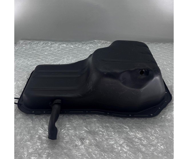 ENGINE OIL SUMP PAN FOR A MITSUBISHI V10,20# - COVER,REAR PLATE & OIL PAN