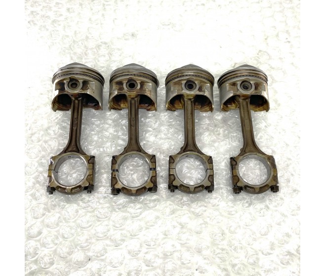 CONNECTING ROD WITH PISTON FOR A MITSUBISHI RVR - N61W