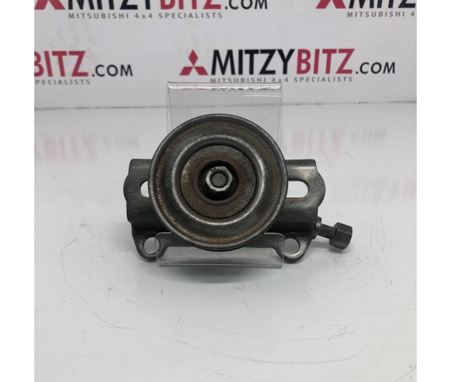 WATER PUMP IDLER PULLEY AND BRACKET FOR A MITSUBISHI V10-40# - WATER PUMP IDLER PULLEY AND BRACKET