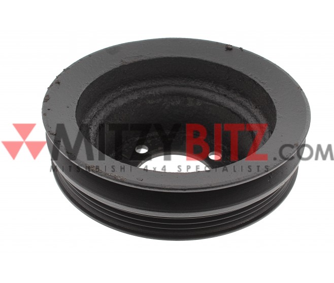OUTER CRANK SHAFT PULLEY FOR A MITSUBISHI PAJERO/MONTERO - V24W