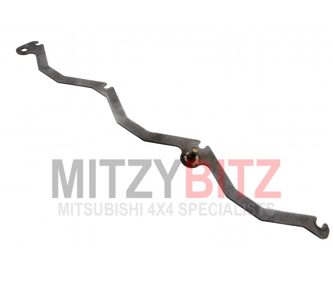GLOW PLUG RAIL BUZZ BAR FOR A MITSUBISHI L300 - P15V