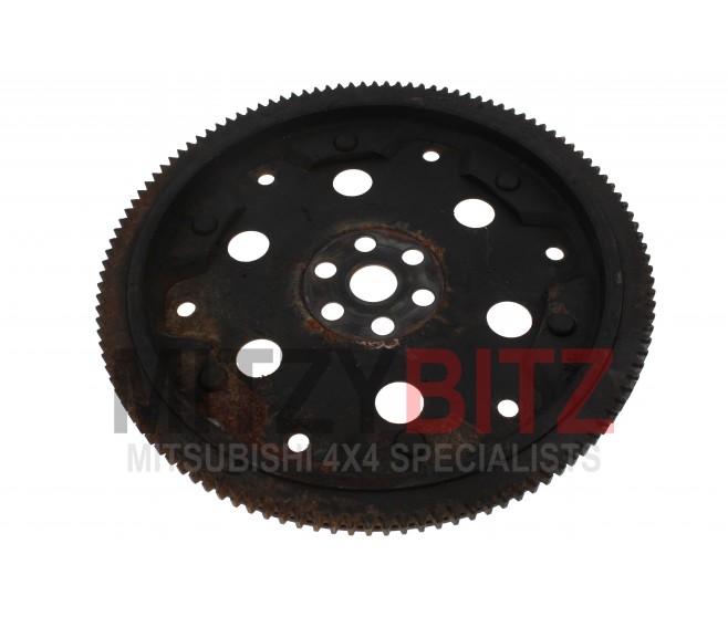 AUTO GEARBOX FLYWHEEL DRIVE PLATE FOR A MITSUBISHI L300 - P05W