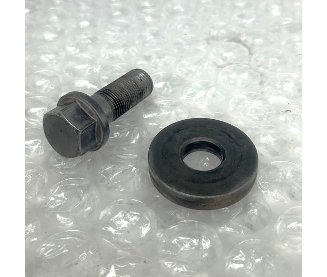 CRANKSHAFT PULLEY CENTER BOLT AND WASHER FOR A MITSUBISHI K60,70# - CRANKSHAFT PULLEY CENTER BOLT AND WASHER