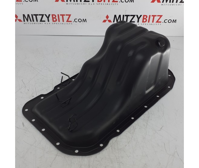 ENGINE SUMP OIL PAN FOR A MITSUBISHI V20-40W - COVER,REAR PLATE & OIL PAN