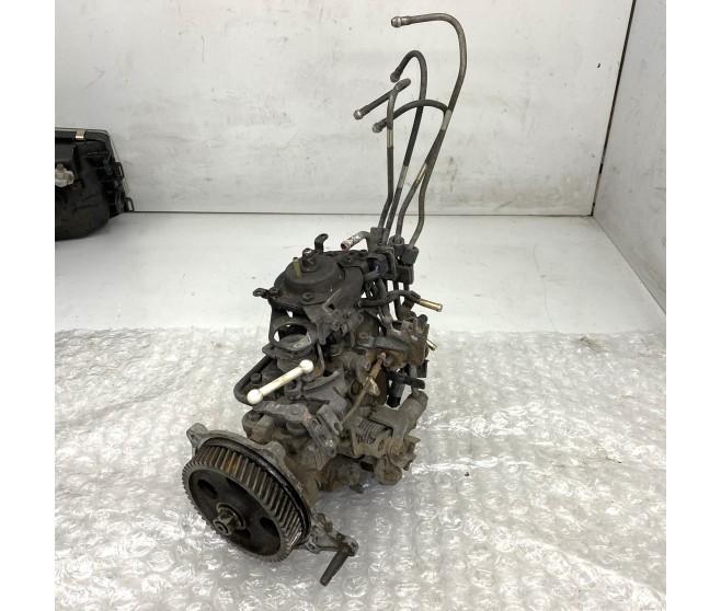 FUEL INJECTION PUMP - SPARES OR REPAIRS ONLY FOR A MITSUBISHI PAJERO/MONTERO - V46W
