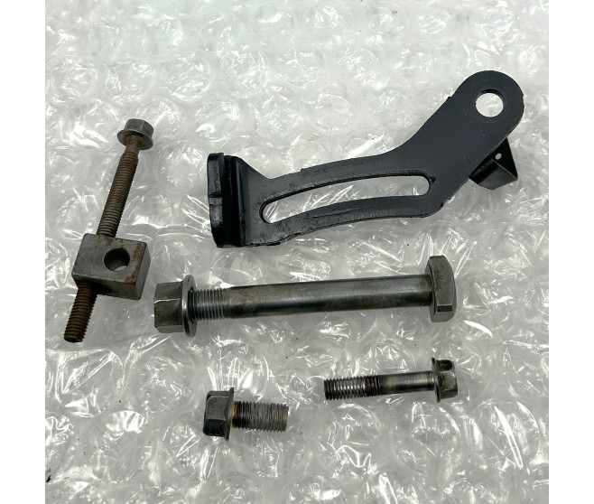 ALTERNATOR ADJUSTING BRACKET AND BOLTS FOR A MITSUBISHI DELICA SPACE GEAR/CARGO - PD8W