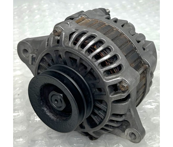 ALTERNATOR FOR A MITSUBISHI PAJERO/MONTERO - V68W