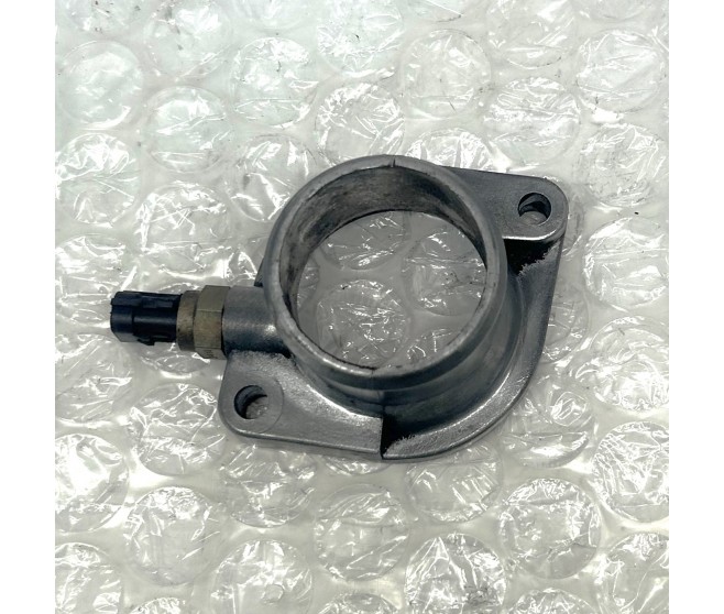 INLET MANIFOLD COUPLING AND SENSOR MD326170 FOR A MITSUBISHI V70# - INLET MANIFOLD COUPLING AND SENSOR MD326170