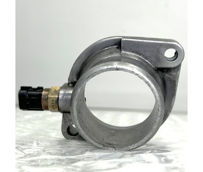 INLET MANIFOLD COUPLING AND SENSOR MD326170