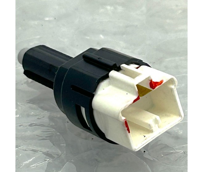 2 PIN BRAKE LIGHT STOP LAMP SWITCH