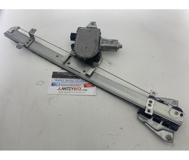 WINDOW REGULATOR AND MOTOR FRONT RIGHT FOR A MITSUBISHI PAJERO - V65W