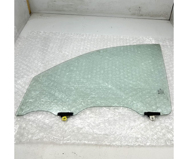 DOOR WINDOW GLASS FRONT LEFT FOR A MITSUBISHI NATIVA/PAJ SPORT - KH4W
